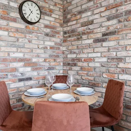 Stylish Apartment Near Wroclavia For 4 Guests By Noclegi Renters Wroclaw Exterior photo