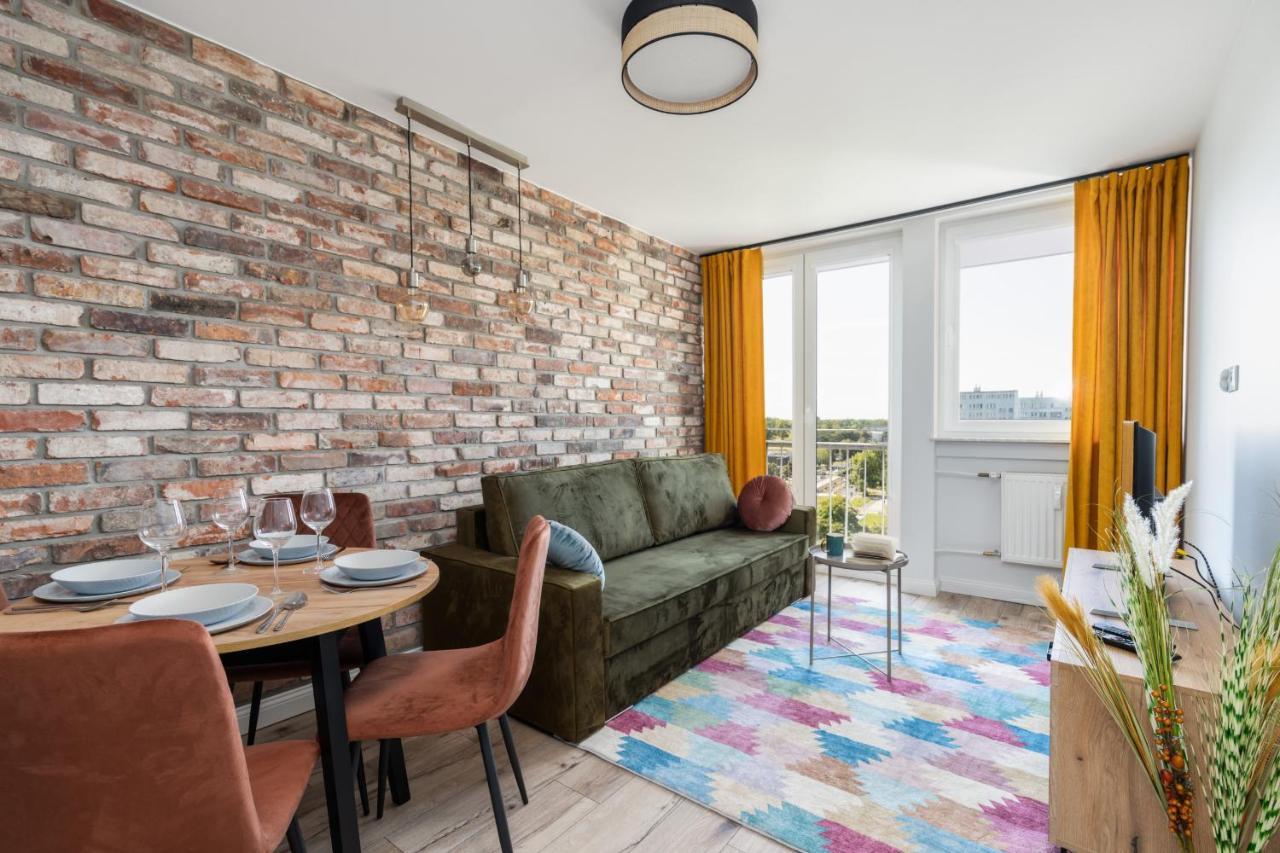 Stylish Near Wroclavia For 4 Guests By Renters Apartment Wroclaw