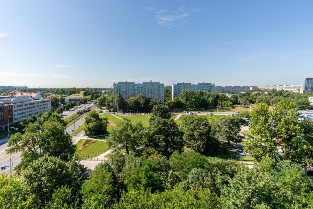 Stylish Near Wroclavia For 4 Guests By Renters Apartment